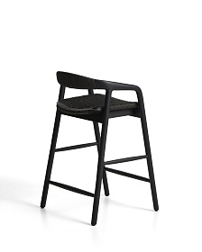 Уличный полубарный стул Derile из массива дуба и веревки в черной отделке