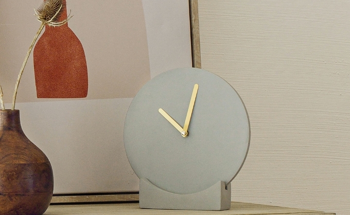 Часы Tahiel серый искусственный камень 19,9 см
